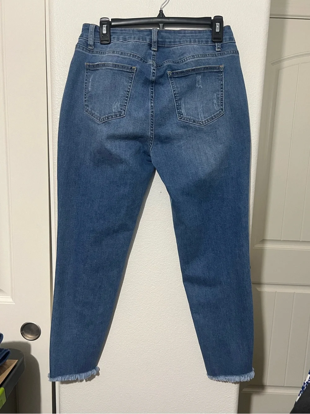 Women's Dark Blue Flamingals Ankle Cropped Distressed Jeans